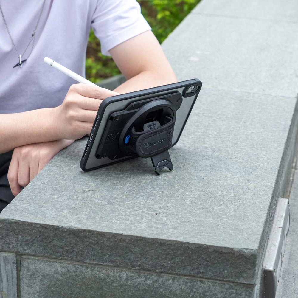 ARMOR-X iPad mini 6 case With the rotating kickstand, you could get the watching angle and typing angle as you want.
