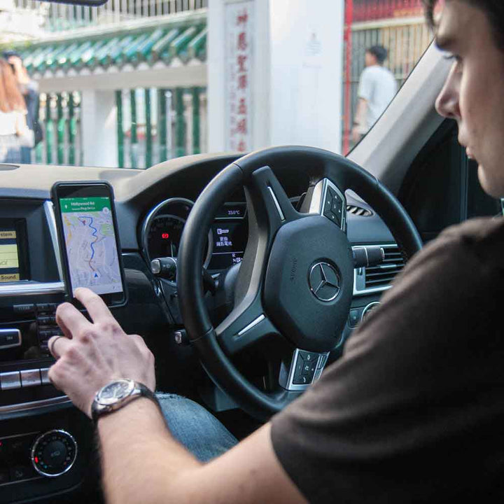 ARMOR-X APPLE iPhone SE 4 car mount case magnet holder air vent mounts windshield Car Dash Windshield Dashboard Universal Smartphone holders.