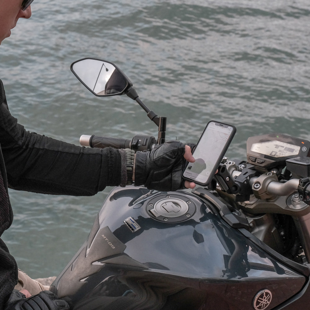 KIT-XP19K-BX | Motorbike Kit | ONE-LOCK Mirror Mount with Shockproof Case for iPhone 